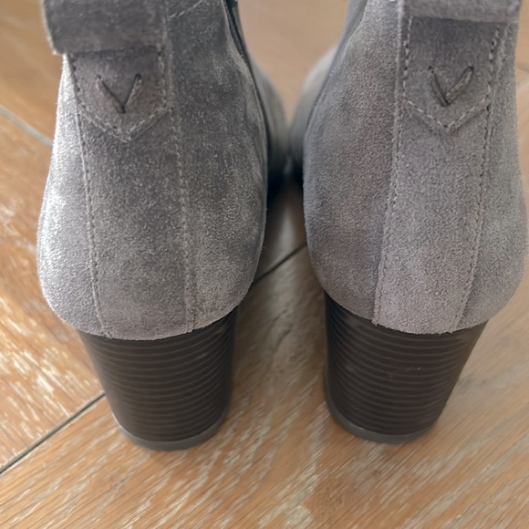 Vionic Paloma Wedge Ankle Boots - Picture 4 of 9